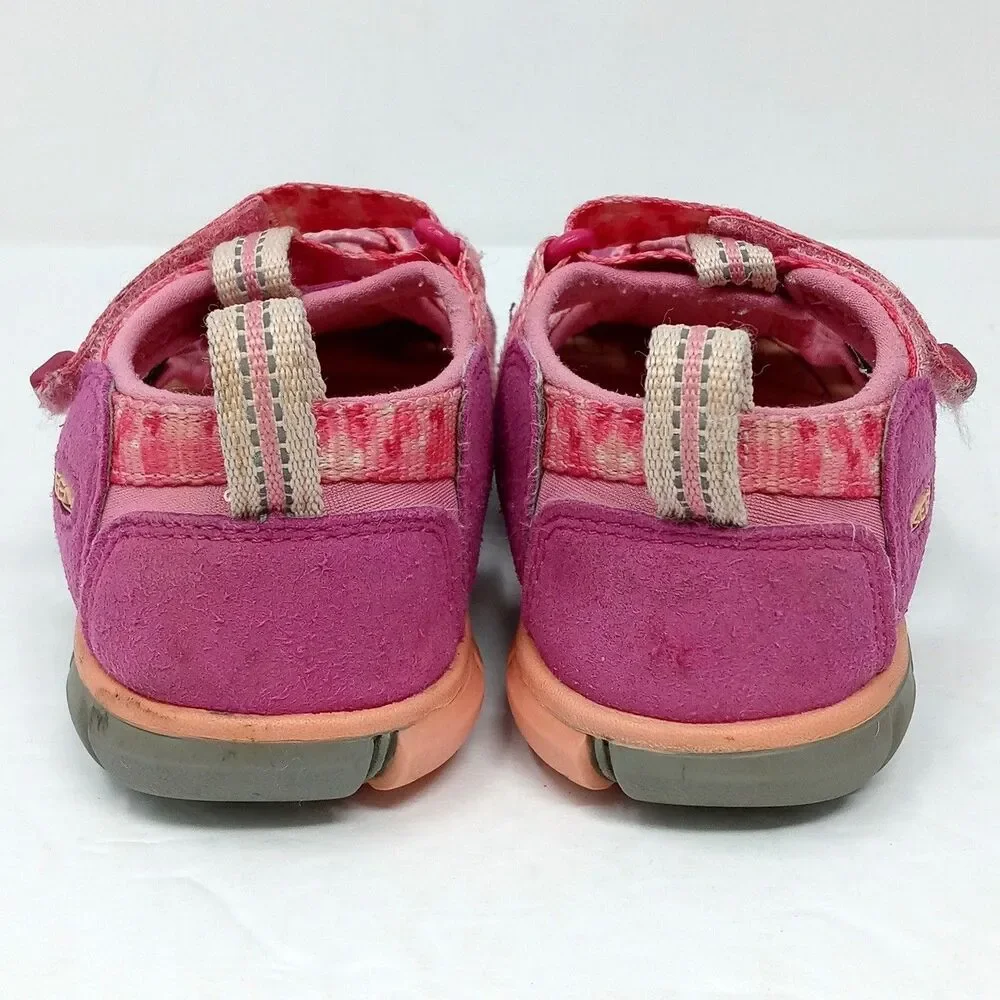 Keen Seacamp II CNX Kids Sandals Size 10 Pink Water Shoes EU 27/28
